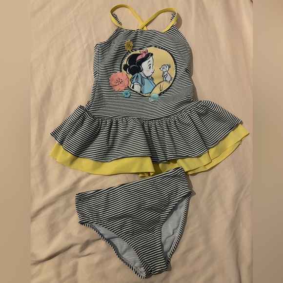 EUC Disney Animators Snow White Swimsuit Size 5/6 - Picture 1 of 4